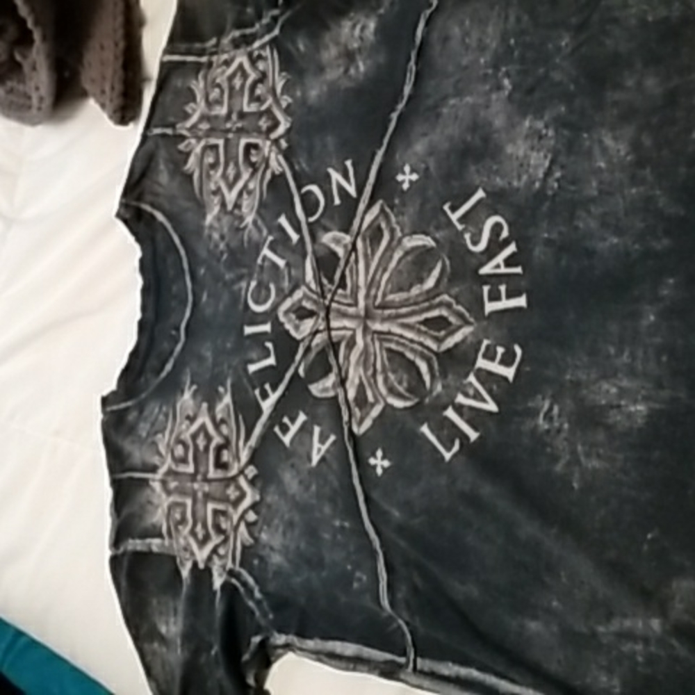 AFFLICTION distressed tshirt